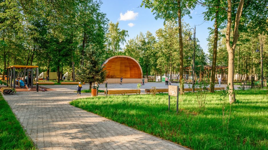 Лето в городе: в благоустроенных парках Лобни пройдут спортивные и творческие мероприятия — фото 4