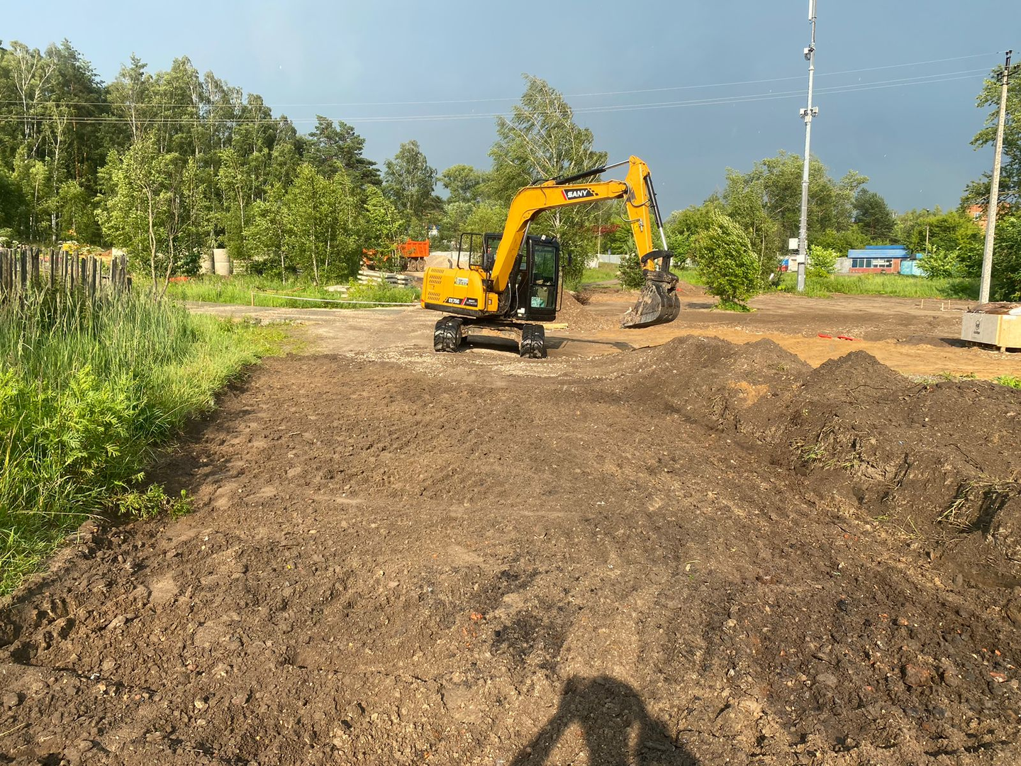 В Красноармейске продолжается благоустройство общественной территории «Банный лес» в рамках комплексного проекта по улучшению городской среды — фото 3