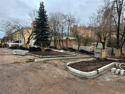 Благоустройство Центральной площади в Истре продолжается — фото 1