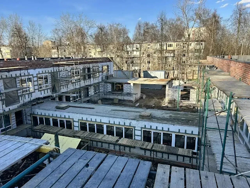 Капитальный ремонт дошкольного отделения школы № 12 на улице Кирова в Подольске продолжается — фото 1