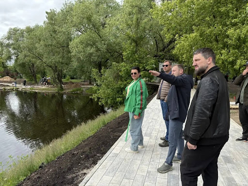 Городские пространства меняются: благоустройство у пруда «Москвич» и в микрорайоне Депо в городском округе Лобня — фото 1